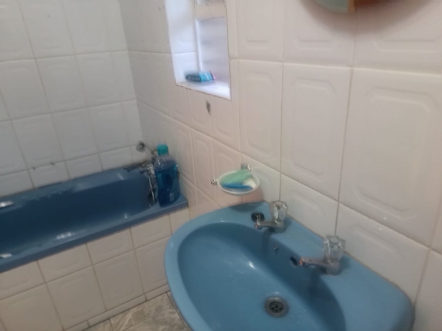 3 Bedroom Property for Sale in Roylglen Gardens Northern Cape